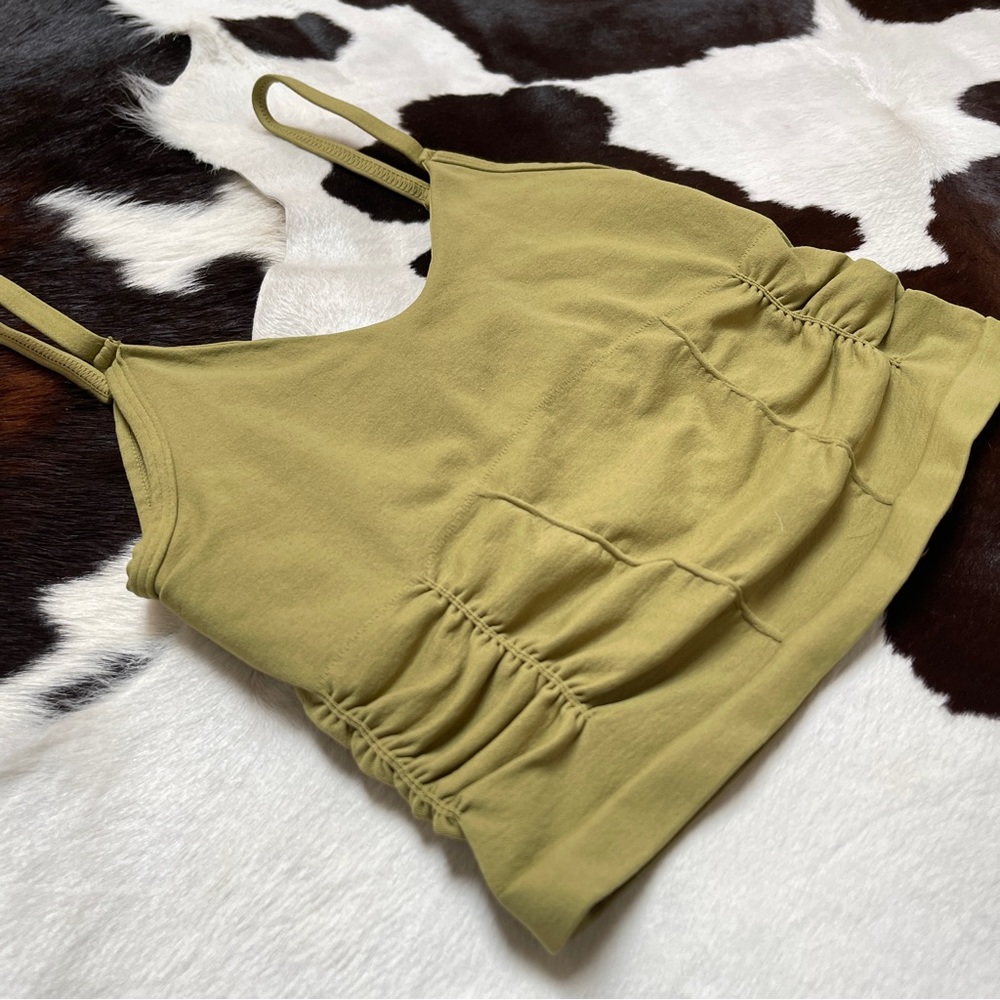 NWOT FREE PEOPLE MOVEMENT GOOD KARMA DUSTED MILITARY (KHAKI) RUCHED CROPPED TOP - Picture 6 of 10